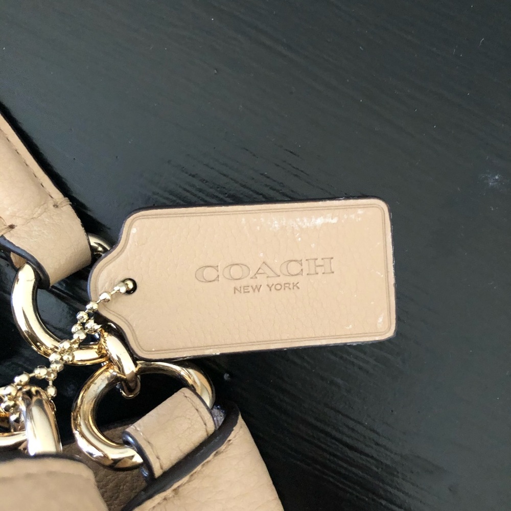 Coach Handbag - Picture 3 of 6